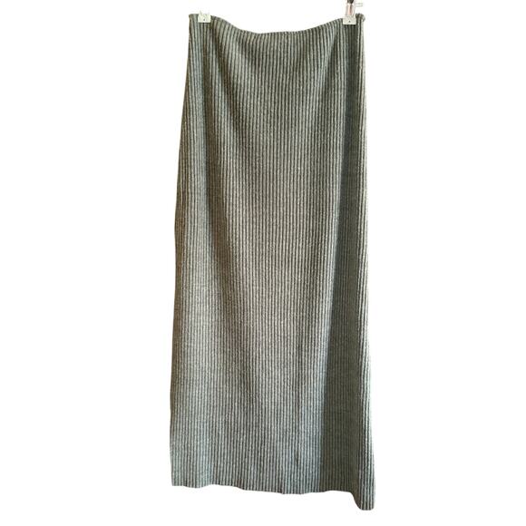 JOAH BROWN | Charcoal Gray Luxe Knit Midi Skirt with Side Slit | Small / Medium - Picture 3 of 7